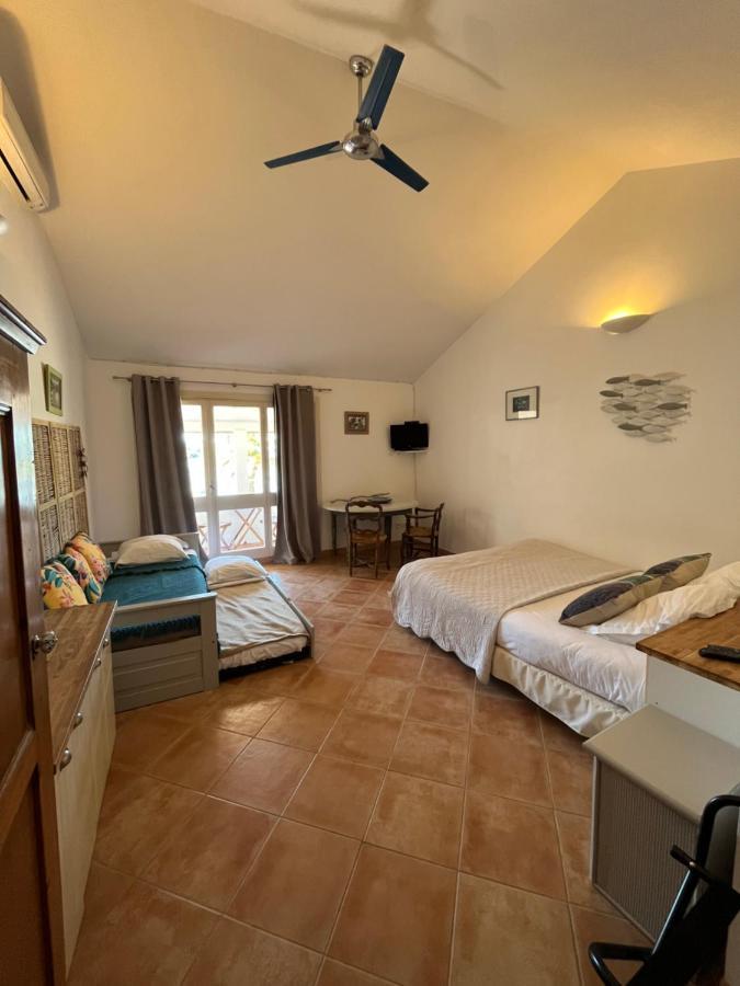 Hostellerie Provencale Port-Cros Exterior photo